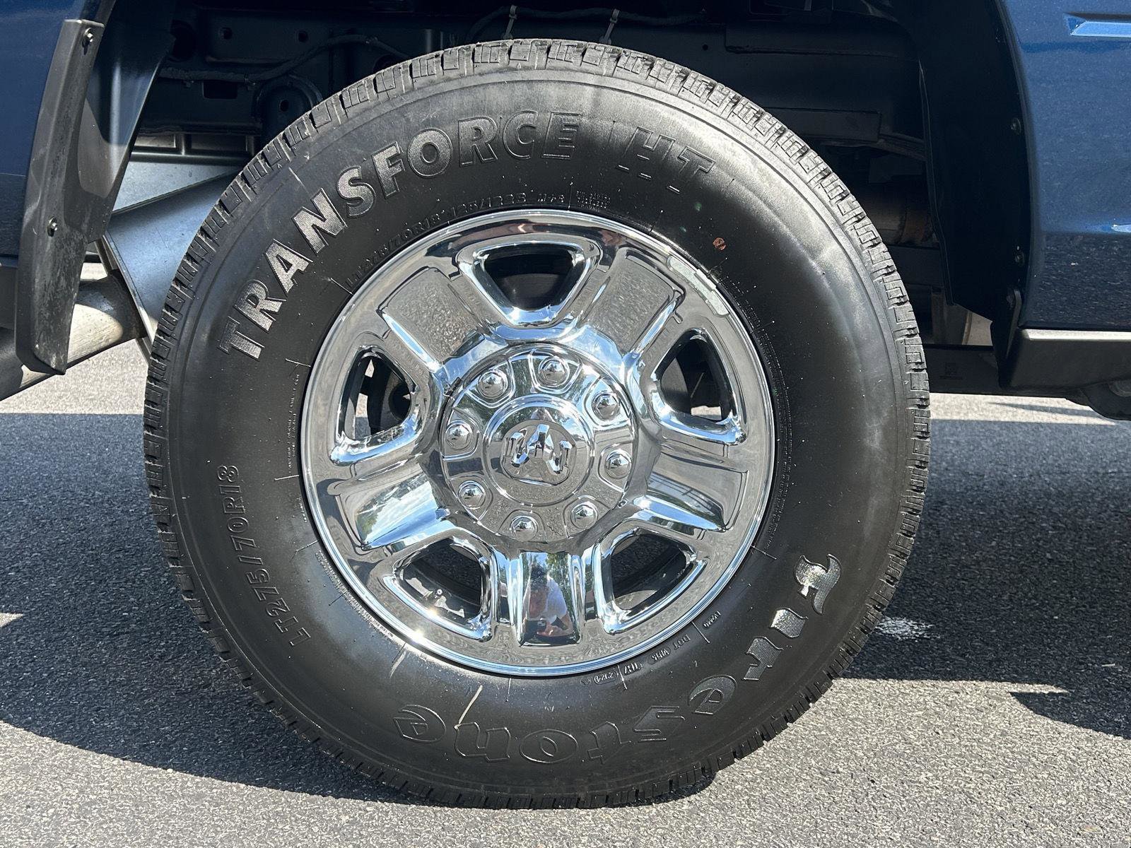 Used 2024 RAM 2500 Big Horn w/ Bed Utility Group image 9