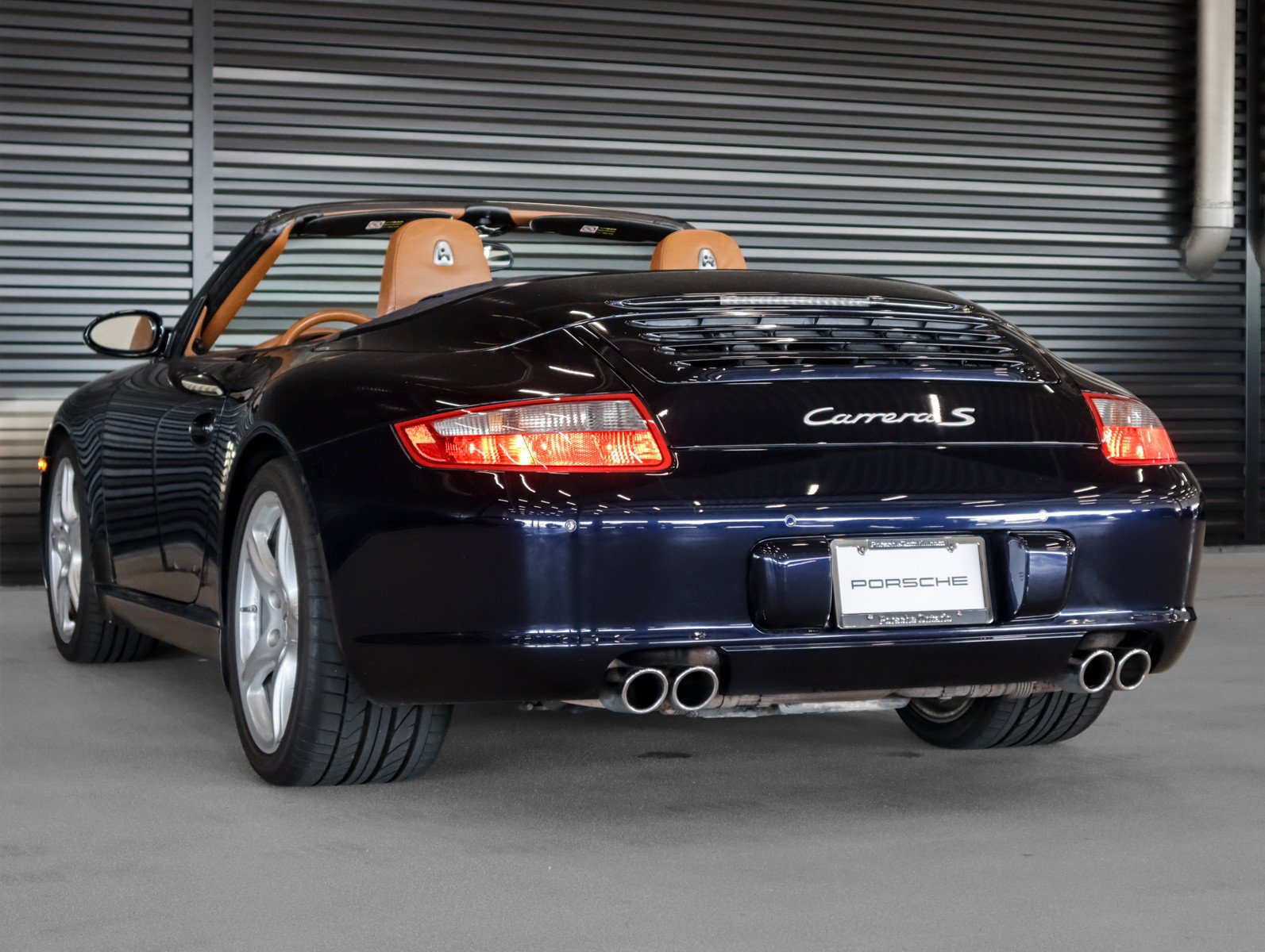 Used 2006 Porsche 911 Carrera S RWD image 3