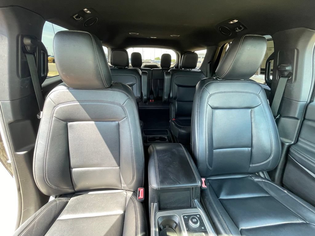 Used 2020 Ford Explorer XLT w/ Equipment Group 202A AWD/4WD image 30