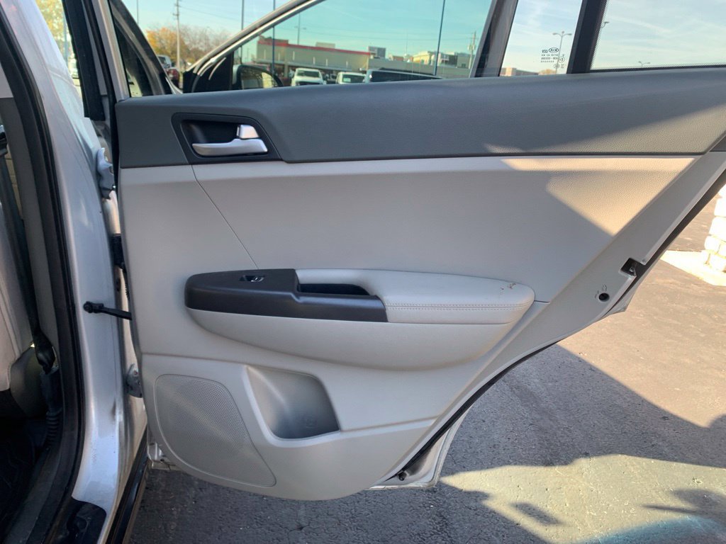 Used 2017 Kia Sportage LX w/ LX Popular Package AWD/4WD image 38