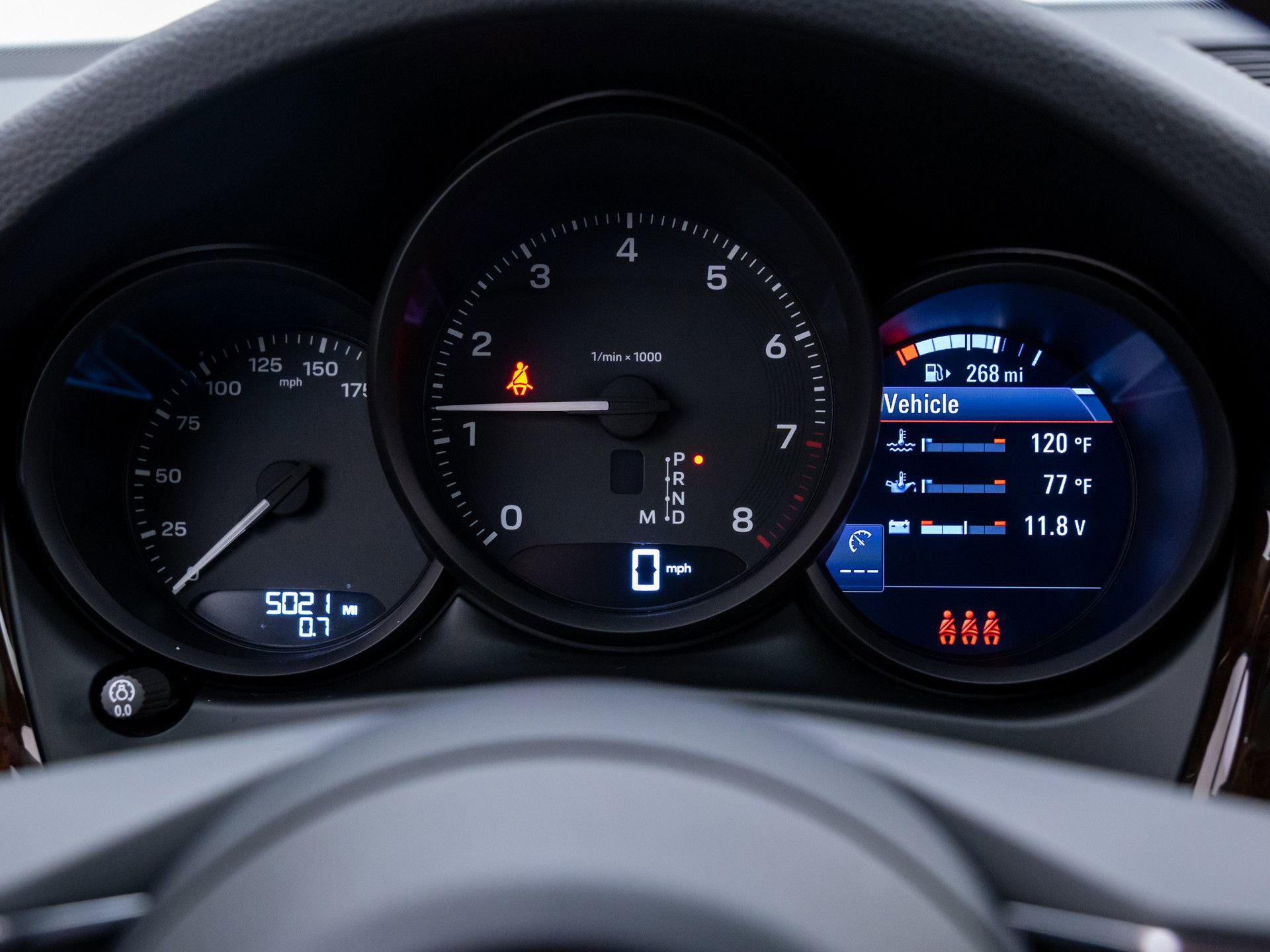 Certified 2025 Porsche Macan image 21