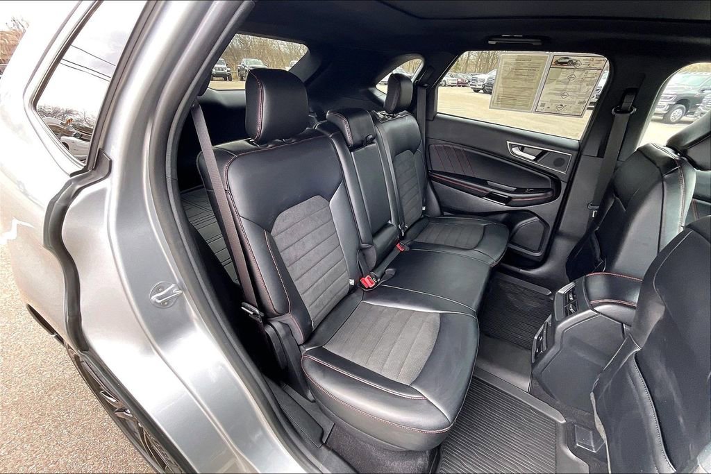 Used 2024 Ford Edge ST-Line image 27