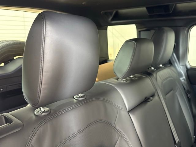 New 2026 Land Rover Defender 110 X-Dynamic SE AWD/4WD image 25