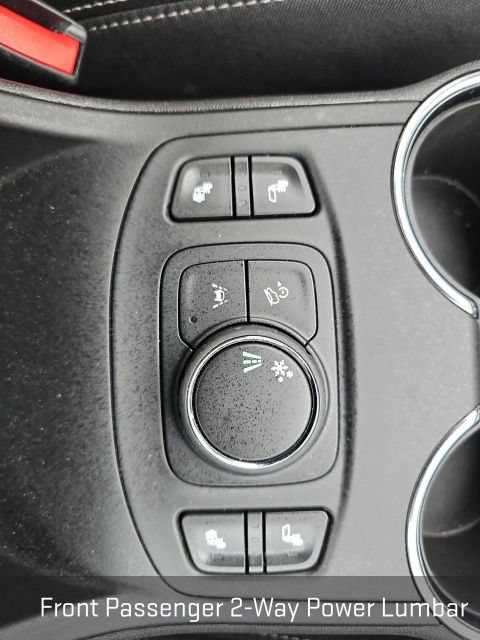 Used 2024 GMC Terrain SLT FWD image 48