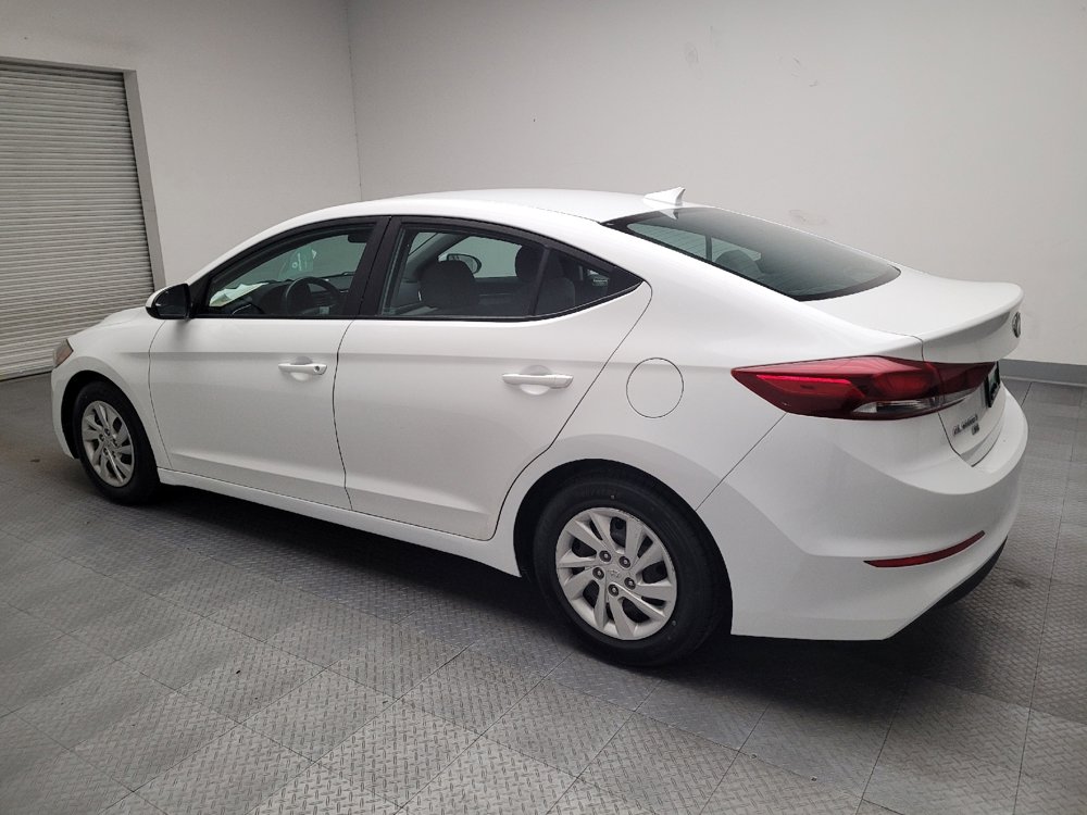 Used 2017 Hyundai Elantra SE image 3