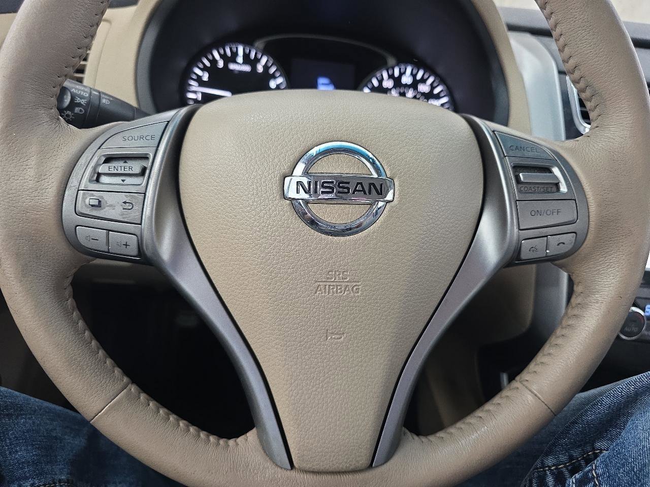 Used 2015 Nissan Altima 2.5 SL w/ Technology Package FWD image 45