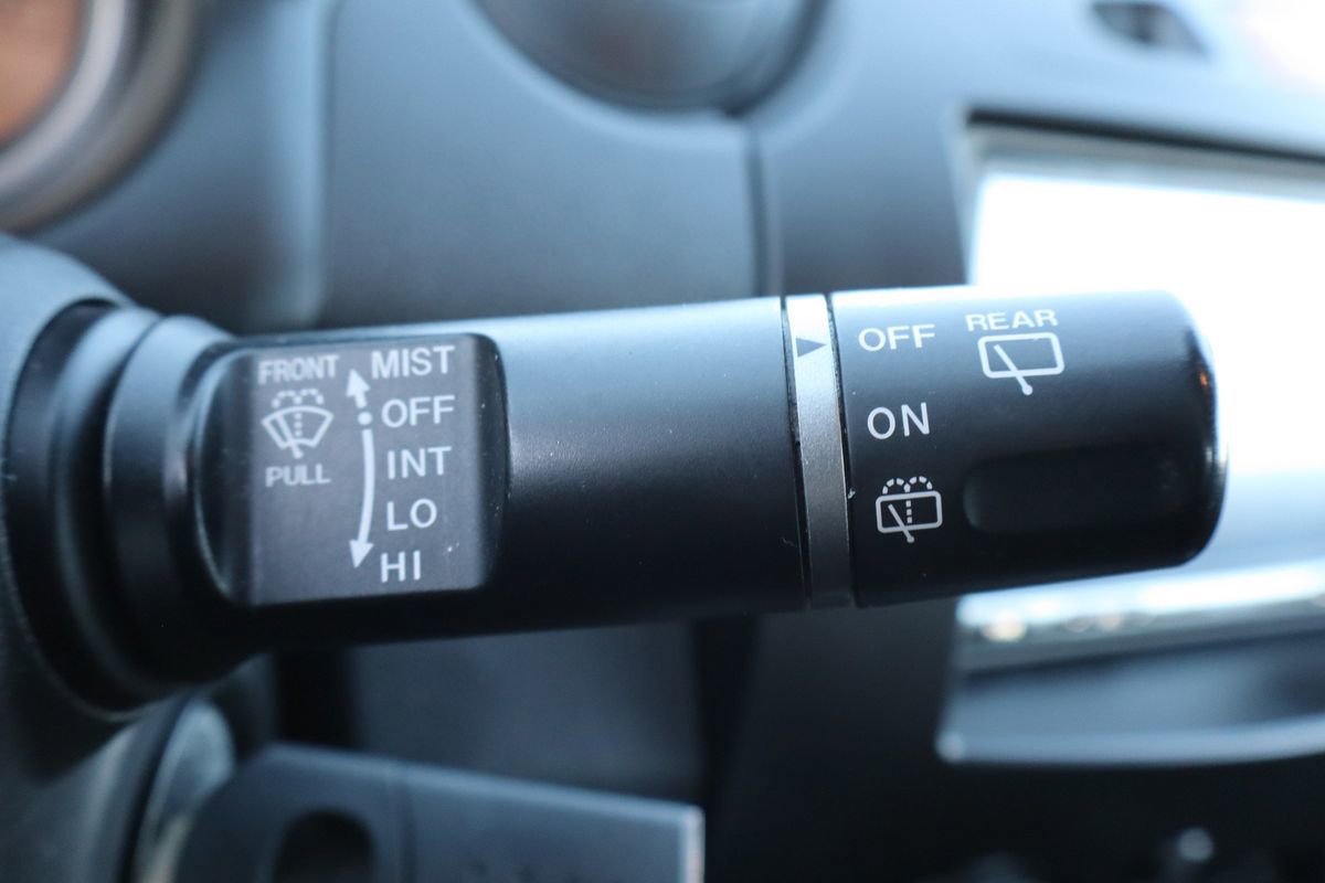 Used 2012 MAZDA MAZDA2 Touring image 31