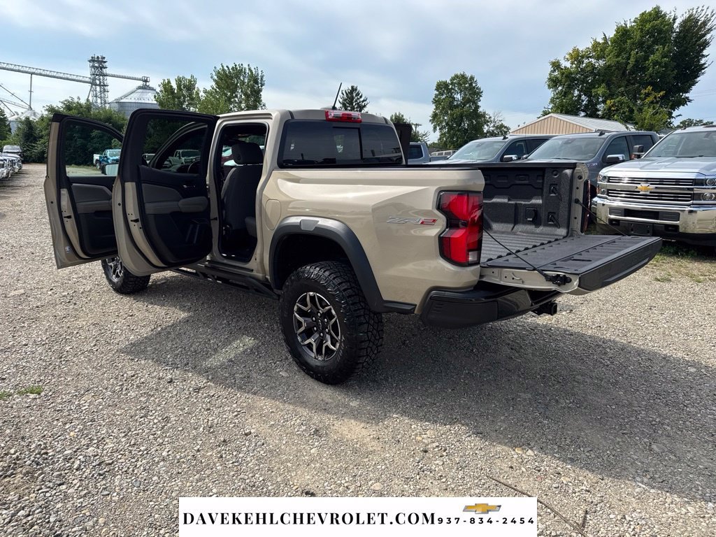 Used 2024 Chevrolet Colorado ZR2 AWD/4WD image 25