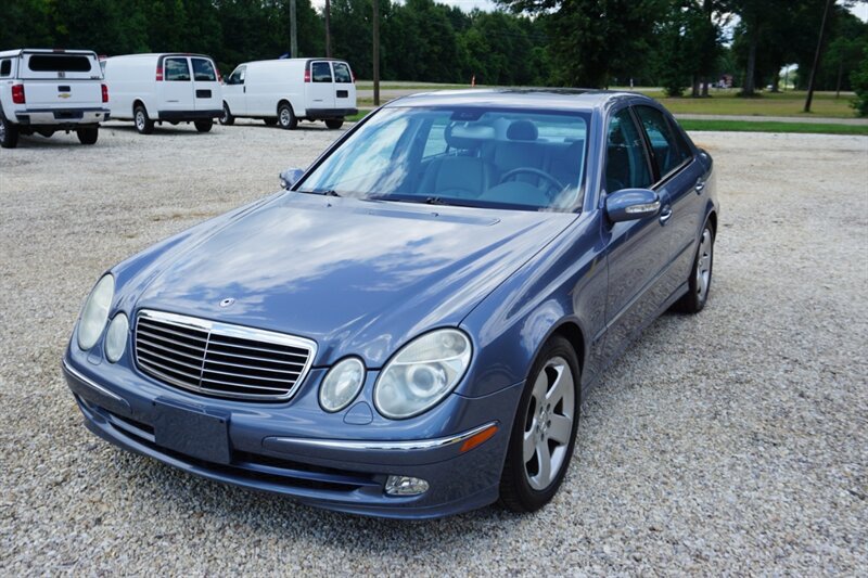 Used 2004 Mercedes-Benz E 500 4MATIC Sedan image 5