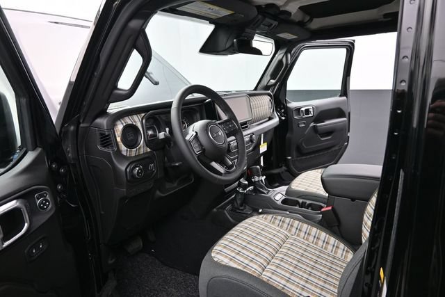 New 2026 Jeep Gladiator Sport AWD/4WD image 9