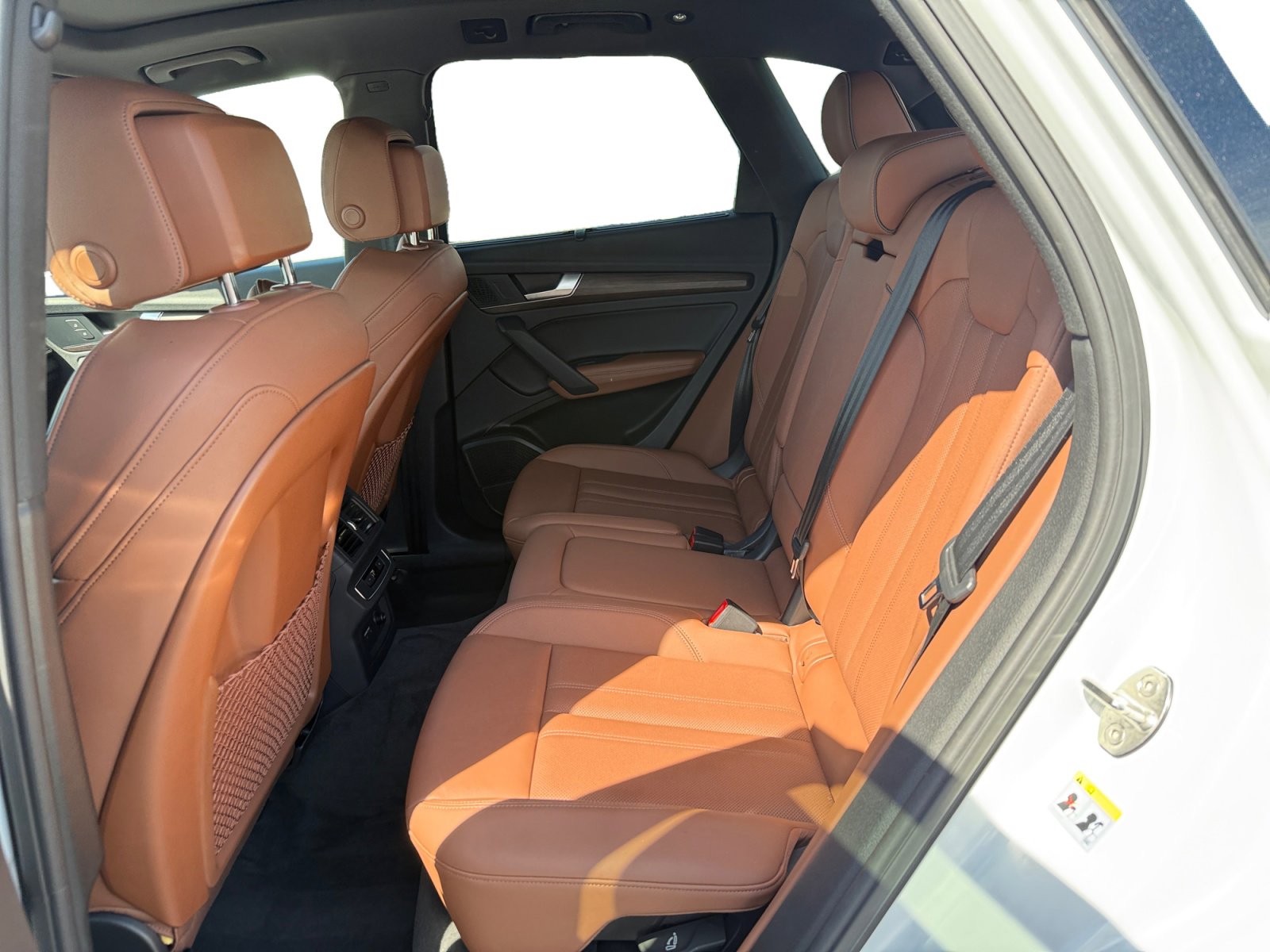 Used 2023 Audi Q5 e Premium Plus w/ Premium Plus Package image 16