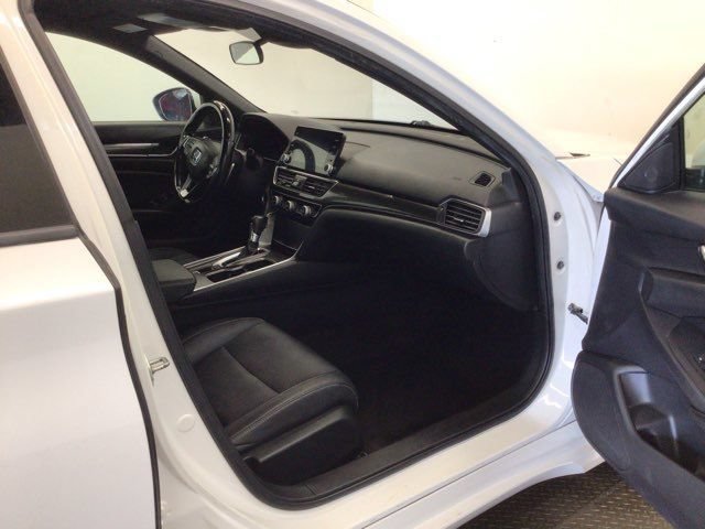 Used 2019 Honda Accord Sport image 13
