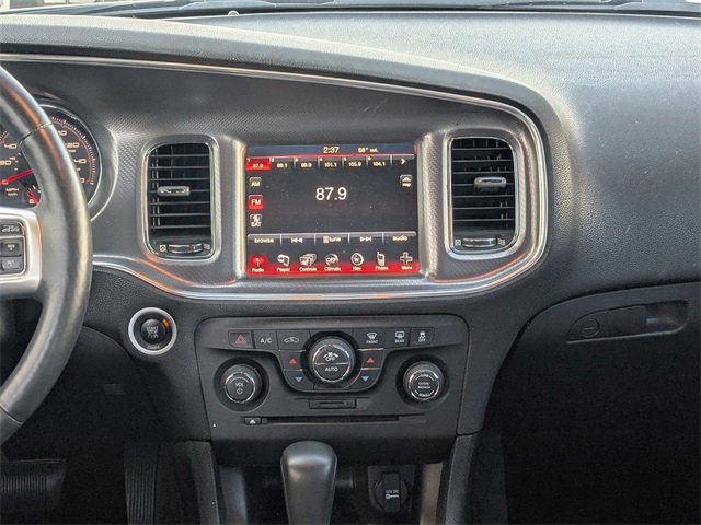 Used 2014 Dodge Charger R/T image 17