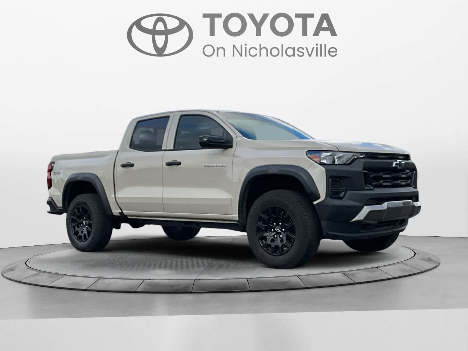 Used 2026 Chevrolet Colorado Trail Boss AWD/4WD image 7