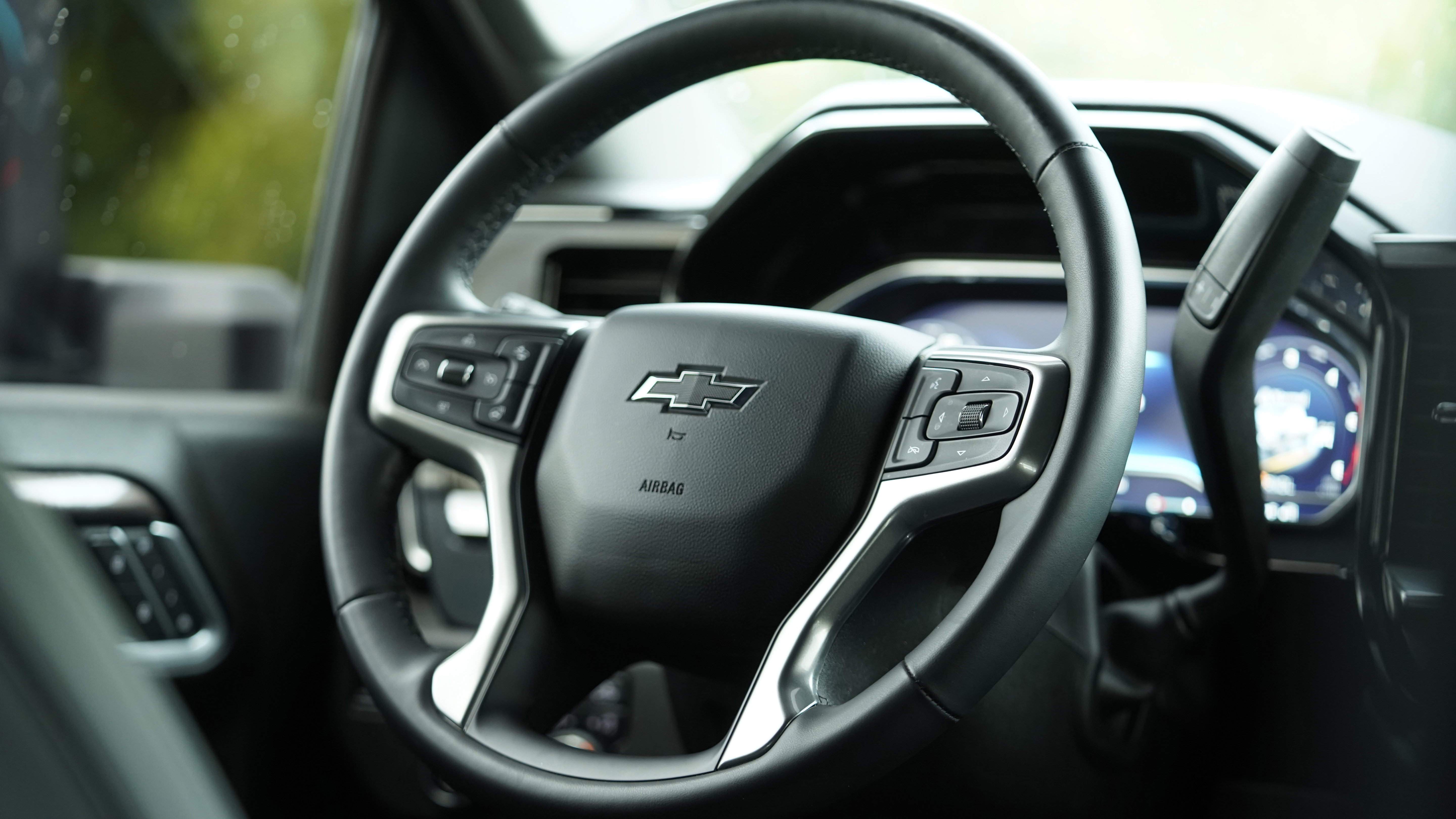 Used 2025 Chevrolet Silverado 2500 LTZ w/ LTZ Plus Package AWD/4WD image 19