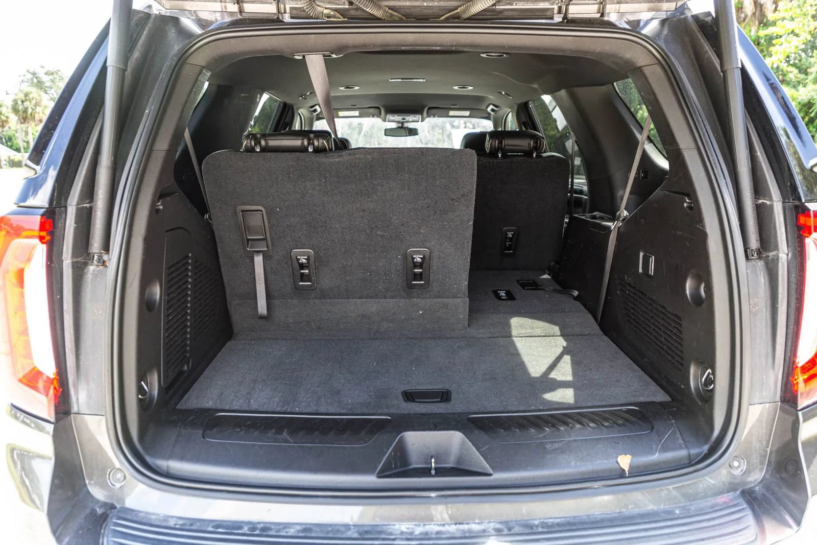Used 2021 GMC Yukon SLT RWD image 10