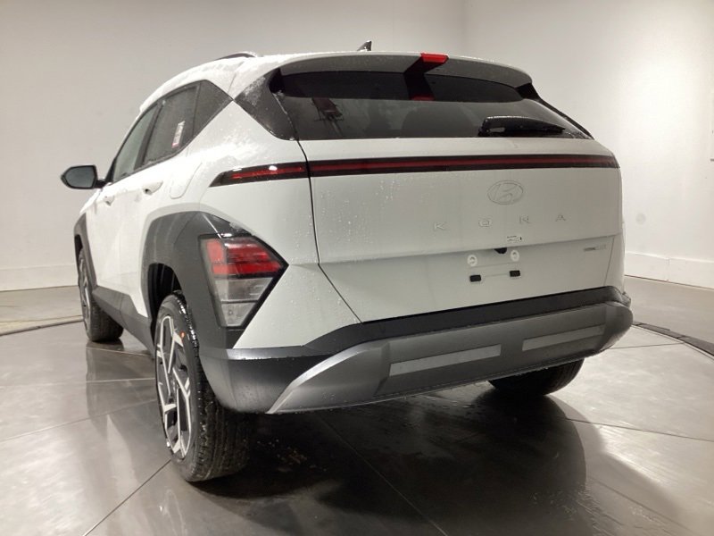 New 2026 Hyundai Kona SEL Premium image 5