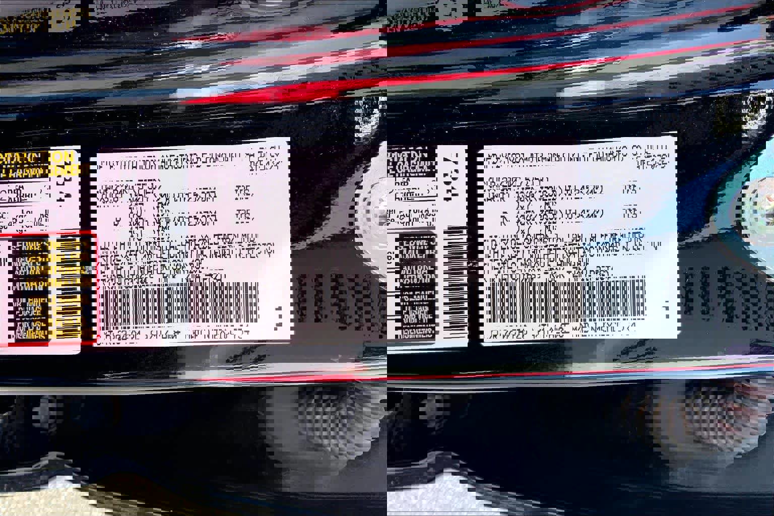 Used 2025 Toyota Tacoma SR image 32