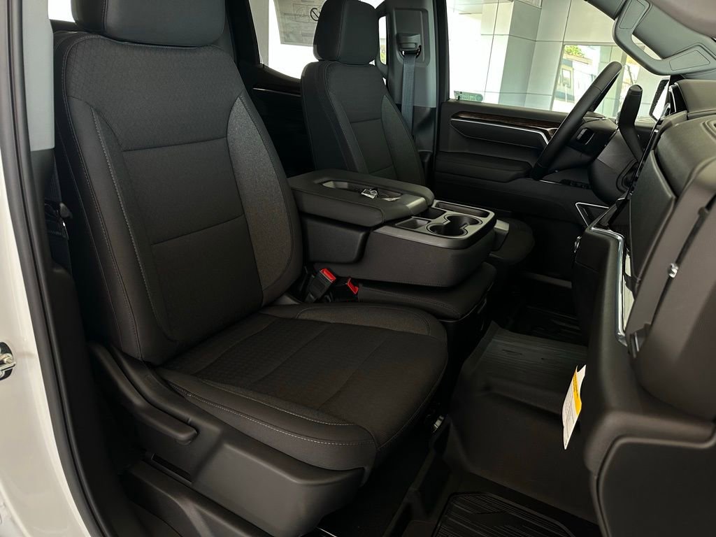 New 2026 GMC Sierra 1500 SLE image 16