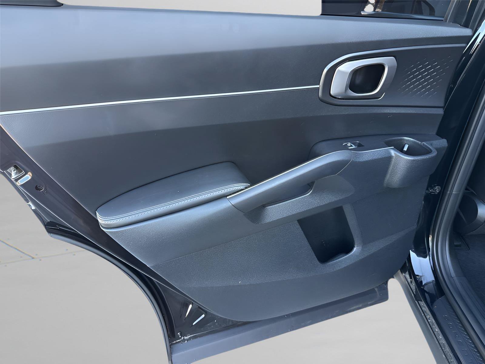 Used 2025 Kia Sorento EX w/ Panoramic Sunroof Package FWD image 28