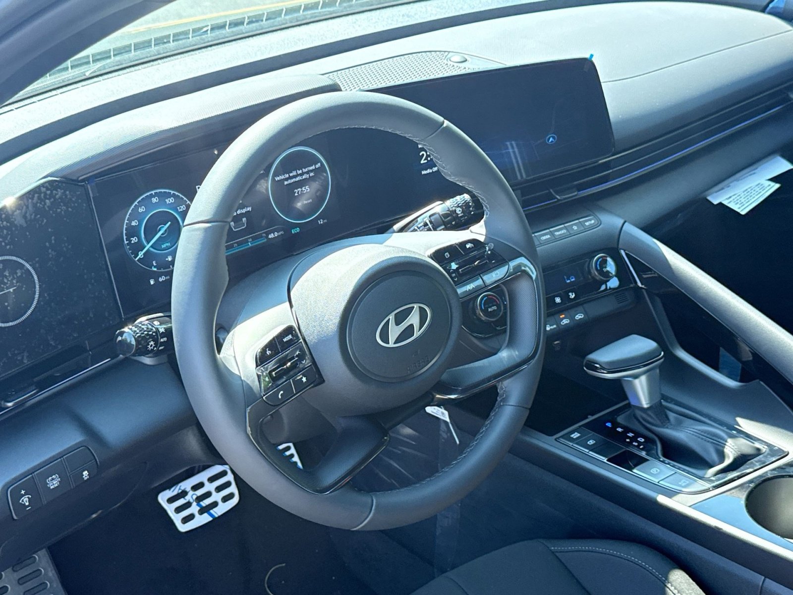 New 2025 Hyundai Elantra SEL image 15