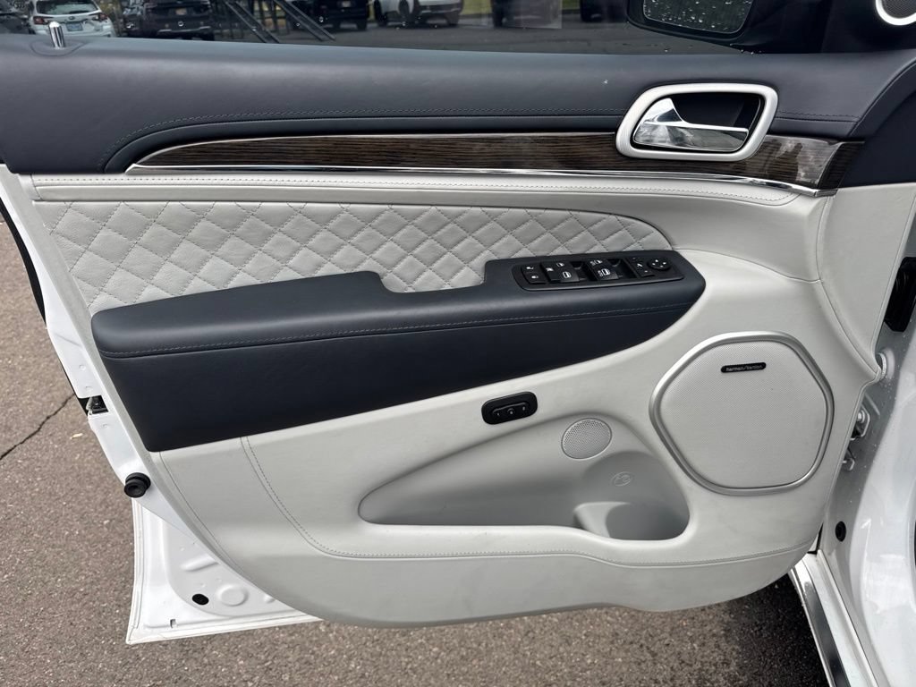 Used 2021 Jeep Grand Cherokee Summit AWD/4WD image 19