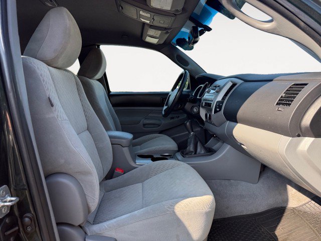 Used 2010 Toyota Tacoma 4x4 Access Cab image 6