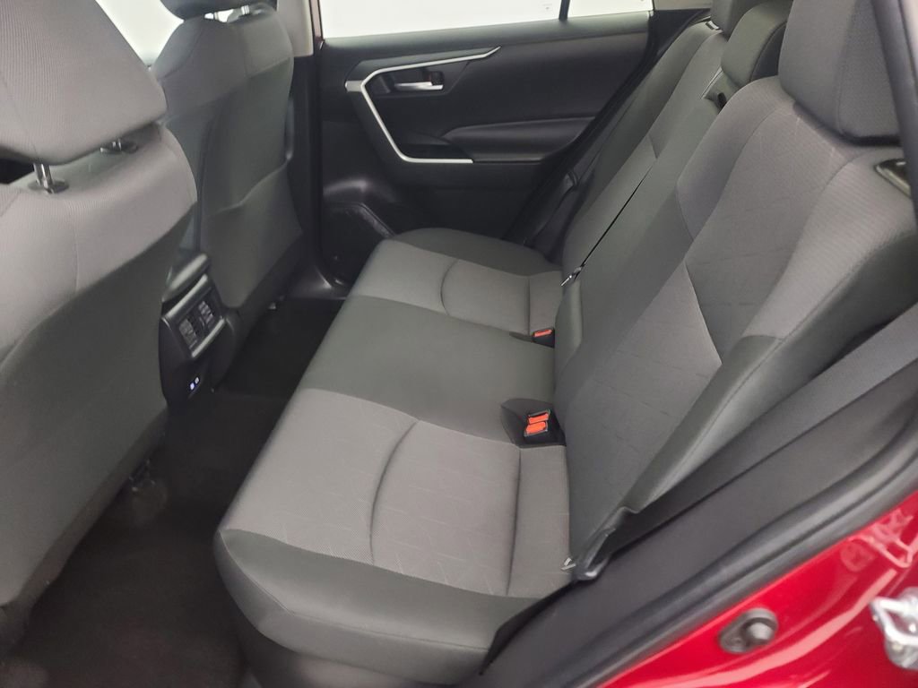 Used 2025 Toyota RAV4 XLE image 22