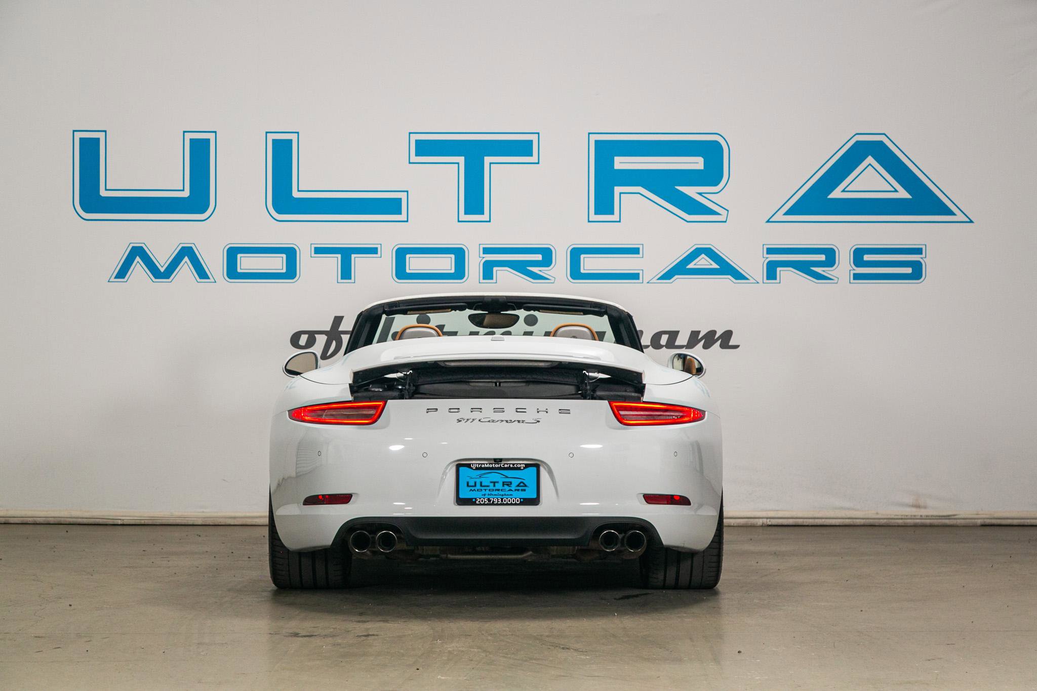 Used 2015 Porsche 911 Carrera S image 17