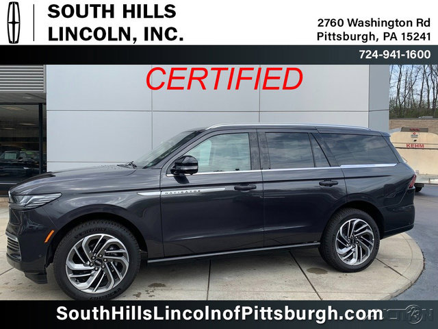 Certified 2025 Lincoln Navigator Reserve image 1