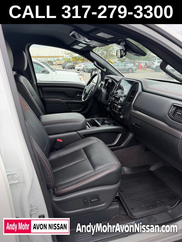 Used 2022 Nissan Titan PRO-4X w/ Pro-4x Convenience Package AWD/4WD image 9