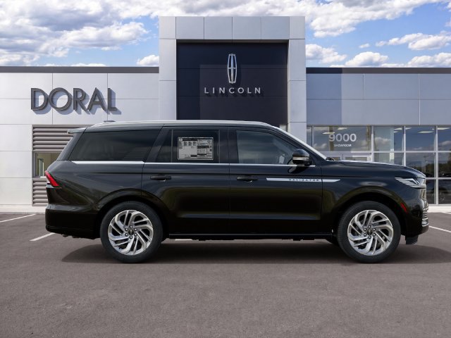 New 2027 Lincoln Navigator Reserve AWD/4WD image 5