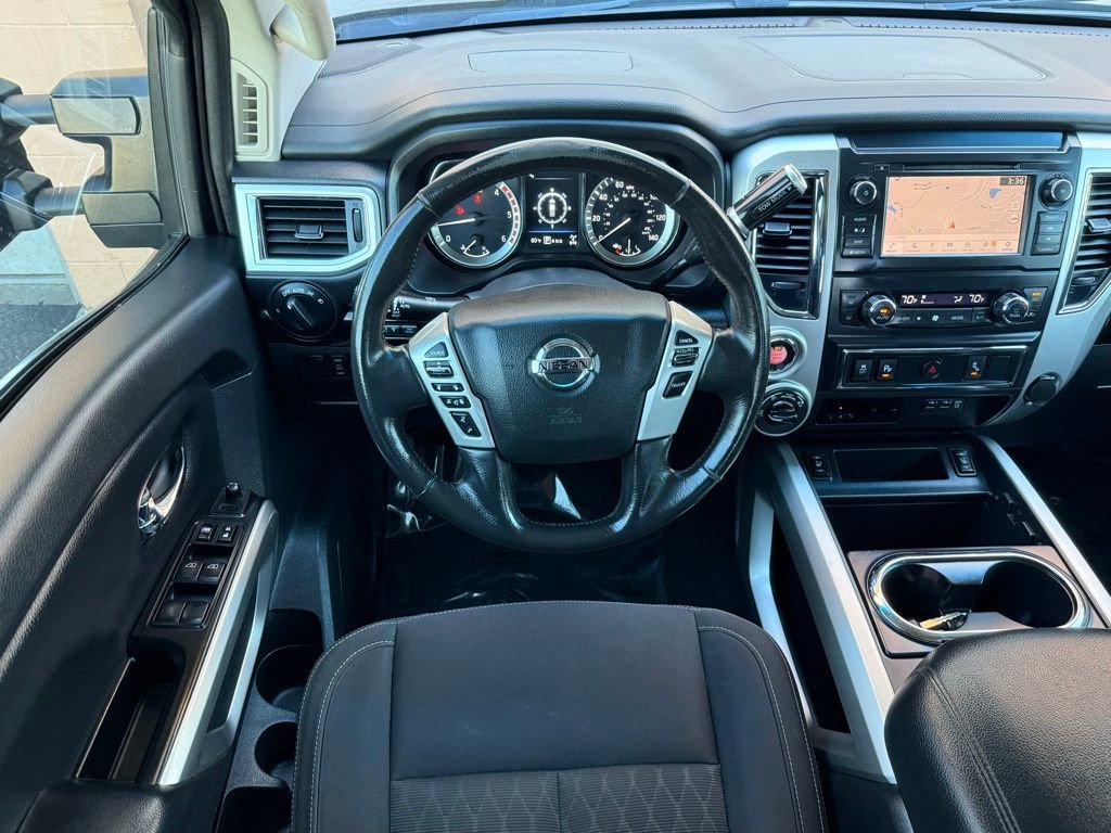 Used 2019 Nissan Titan SV w/ SV Convenience Package image 22
