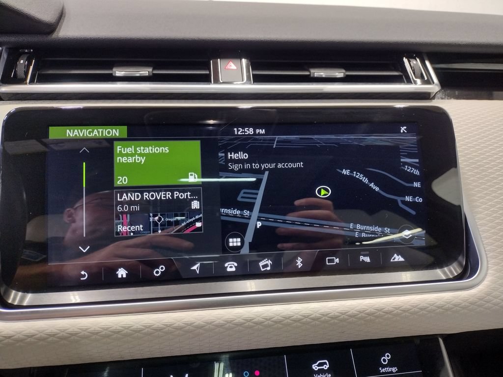 Used 2020 Land Rover Range Rover Velar R-Dynamic S AWD/4WD image 34