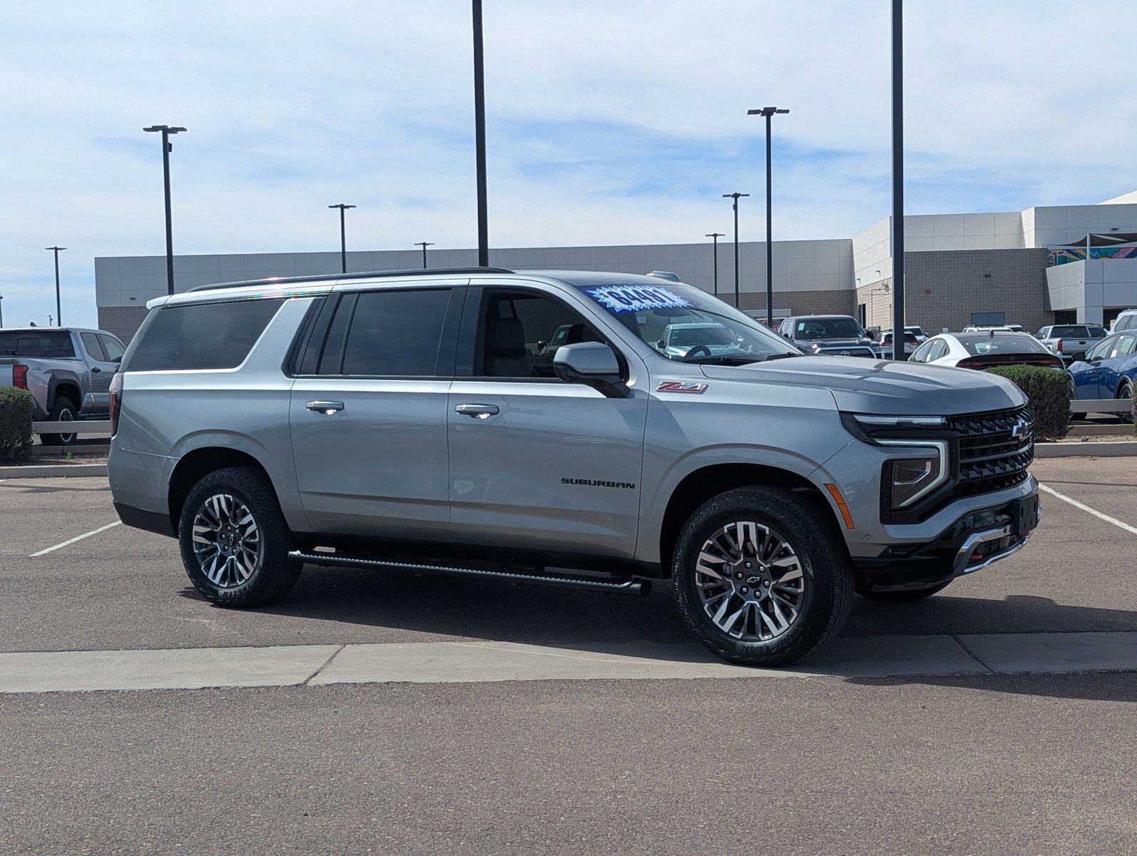 Certified 2025 Chevrolet Suburban Z71 image 7