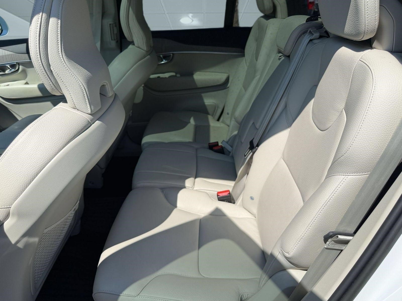 Certified 2023 Volvo XC90 B6 Plus w/ Protection Package Premier AWD/4WD image 21