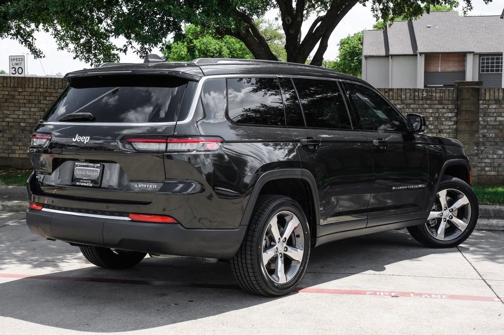 Used 2022 Jeep Grand Cherokee L Limited RWD image 16