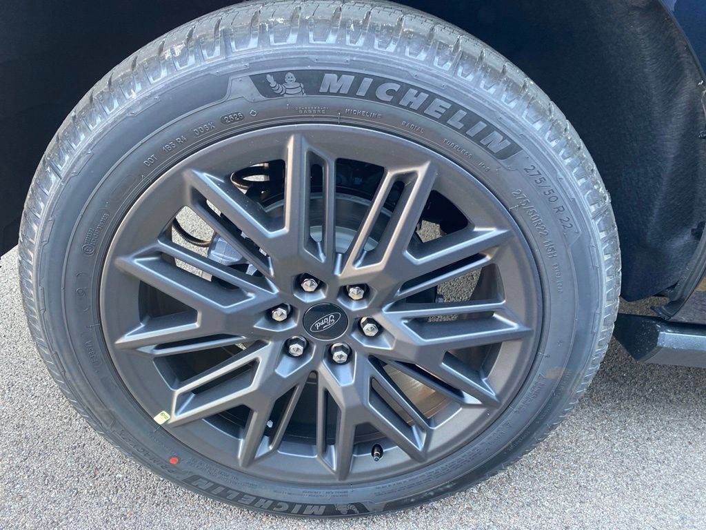 New 2027 Ford Expedition Max Platinum w/ Stealth Appearance Package AWD/4WD image 7