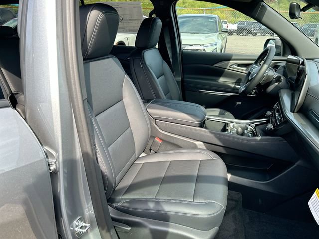 New 2026 Chevrolet Traverse LT w/ Driver Confidence Package AWD/4WD image 27