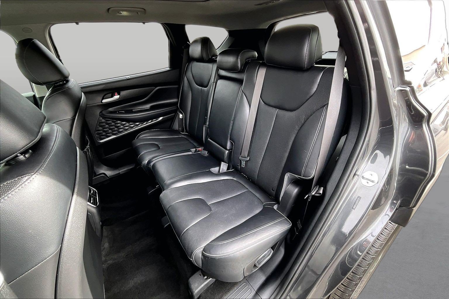 Used 2022 Hyundai Santa Fe Limited FWD image 27