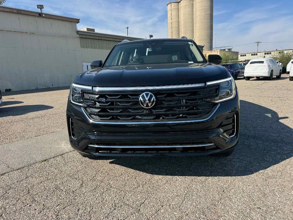 New 2026 Volkswagen Atlas SEL Premium R-Line image 2