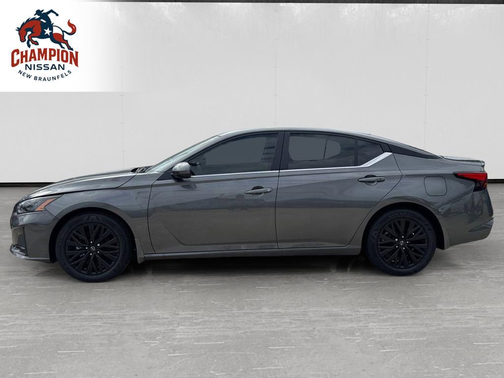 New 2026 Nissan Altima 2.5 SV w/ SV Special Edition Package FWD image 2