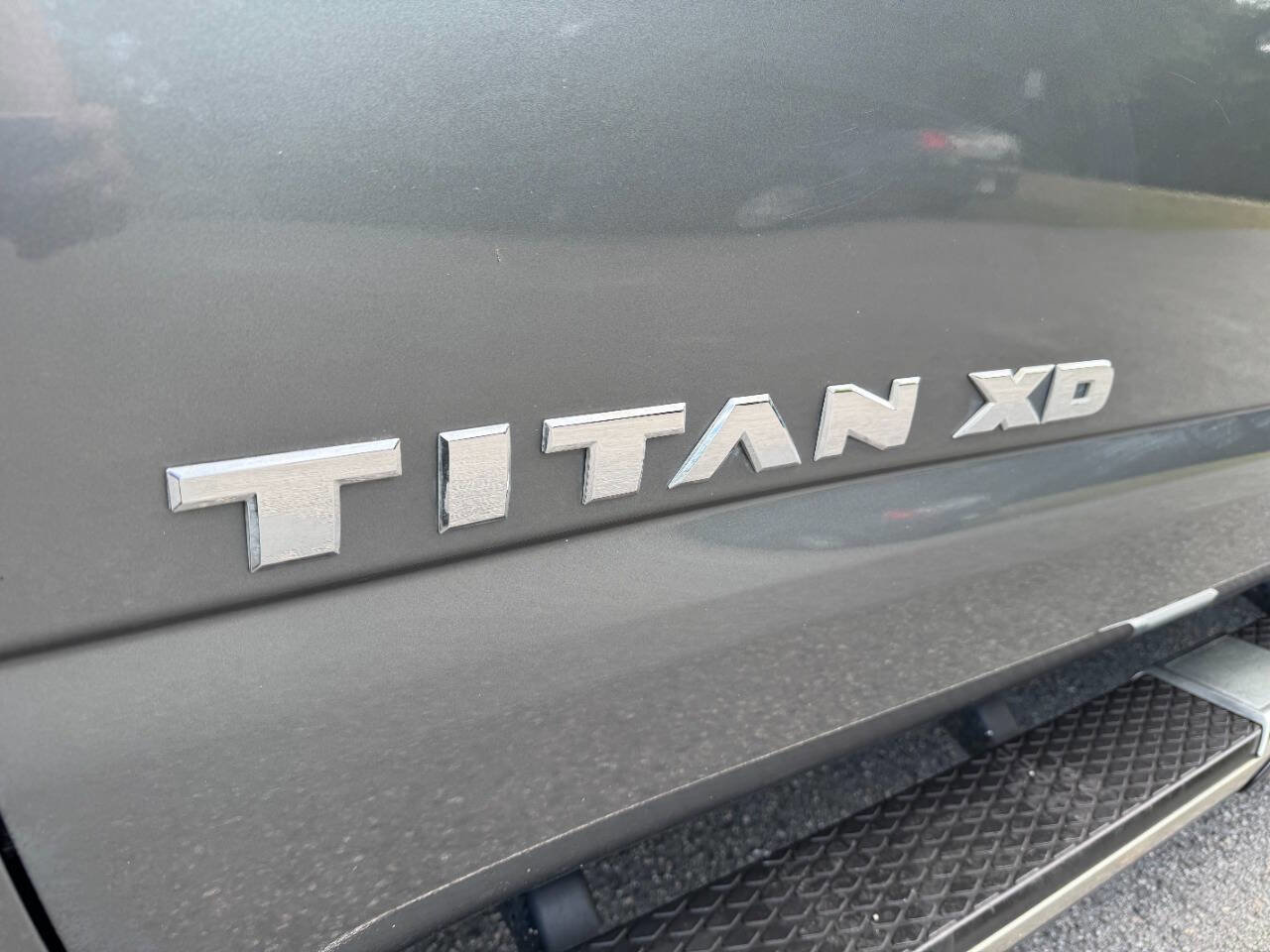 Used 2017 Nissan Titan SV RWD image 31