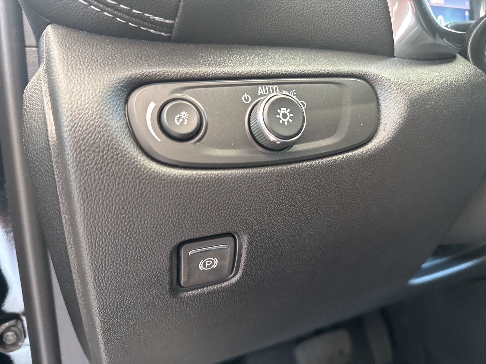 New 2025 Chevrolet Blazer LT w/ Sound & Technology Package image 20