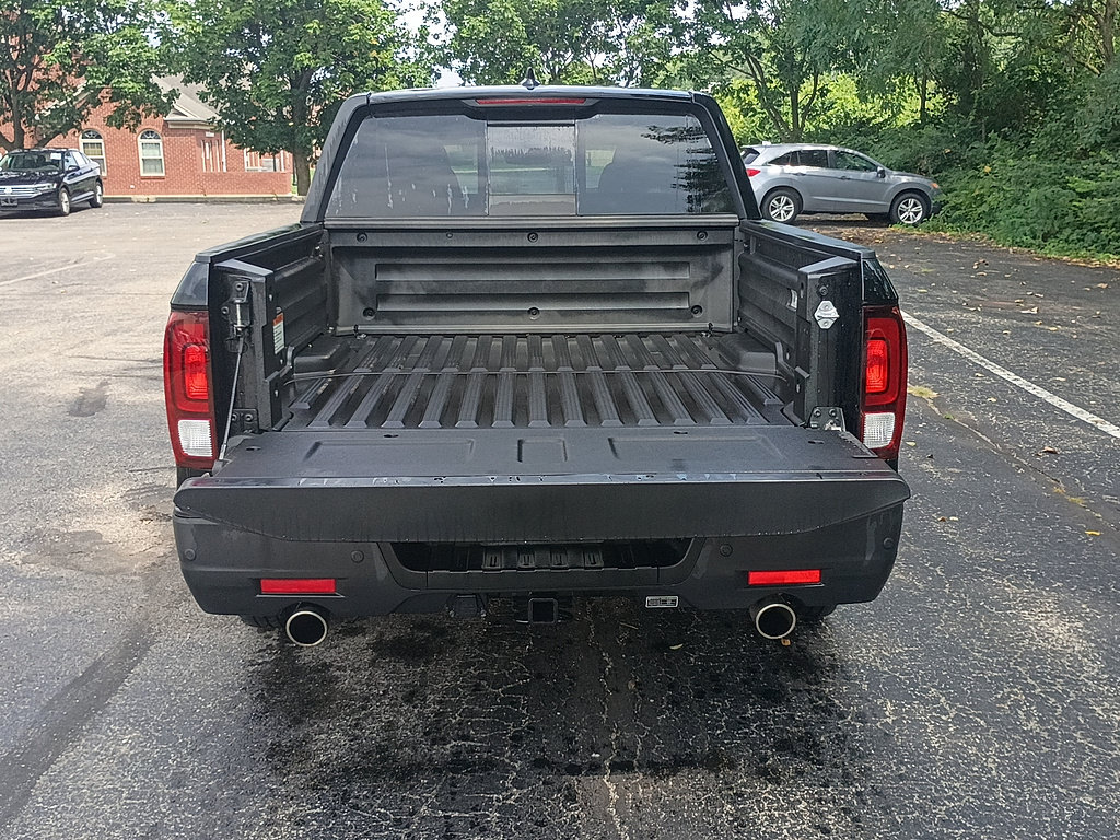 Certified 2023 Honda Ridgeline Black Edition image 9