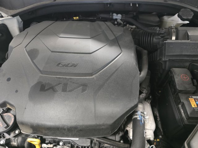 Used 2025 Kia Telluride S FWD image 7