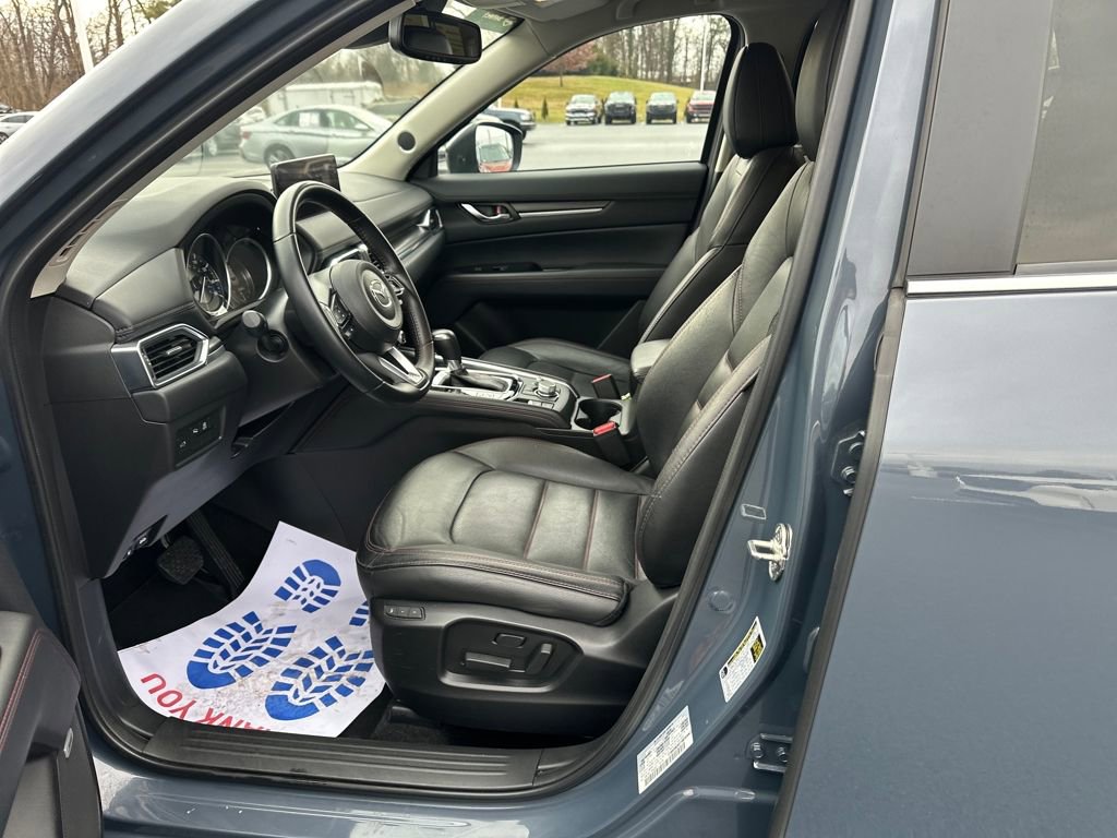 Used 2024 MAZDA CX-5 Carbon Edition image 9