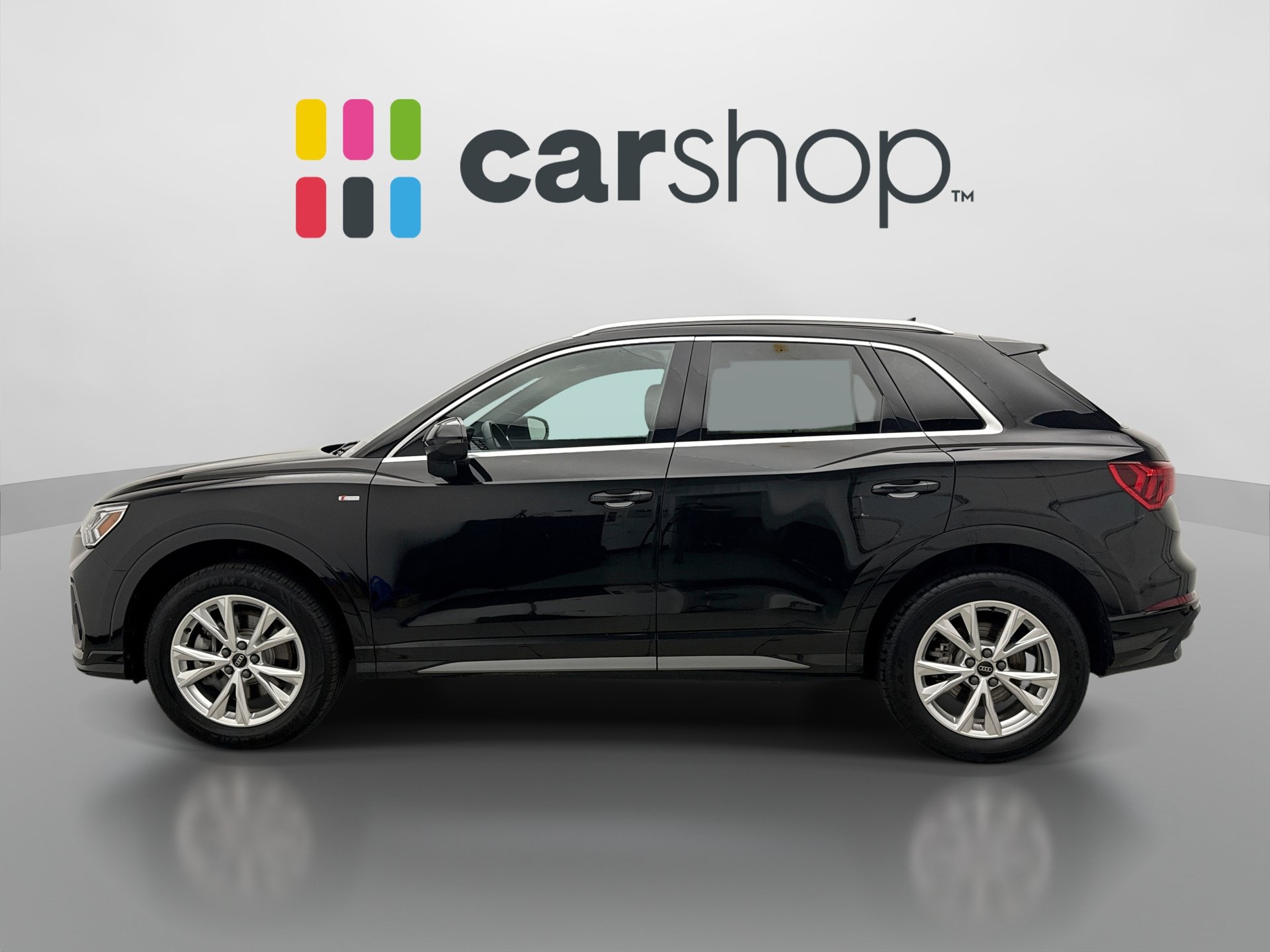 Used 2025 Audi Q3 2.0T Premium AWD/4WD image 2