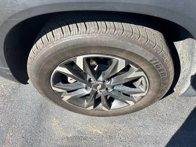 Used 2022 Chevrolet TrailBlazer LT FWD image 3