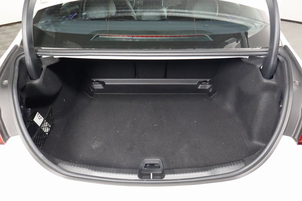 Used 2025 Mercedes-Benz C 300 Sedan image 14